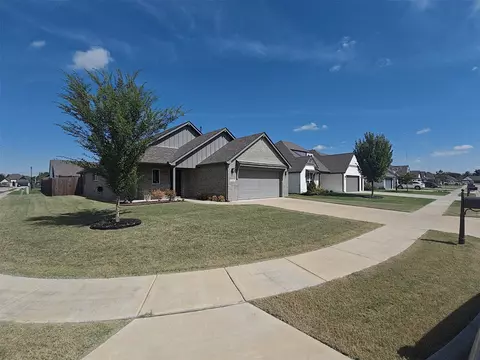 Exterior - 22605 E 103rd St S, Broken Arrow, OK 74014 photo 3 of 7