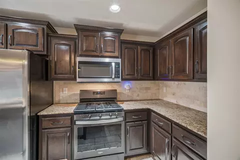 Kitchen - 18335 E 50th Pl S, Tulsa, OK 74134 photo 1 of 1