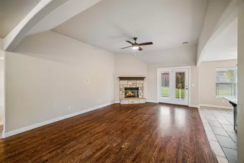 Living - 18335 E 50th Pl S, Tulsa, OK 74134 photo 4 of 6