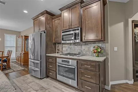 Kitchen - 18419 E 50th St S, Tulsa, OK 74134 photo 11 of 11