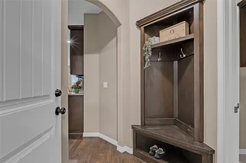 Entry Way - 18419 E 50th St S, Tulsa, OK 74134 photo 8 of 8