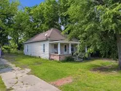 805 S Seneca Ave, Bartlesville, OK 74003