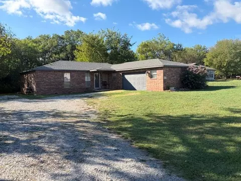 614 N 13th St, Collinsville, OK 74021