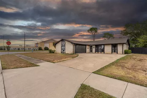 1114 Osage St, Ardmore, OK 73401