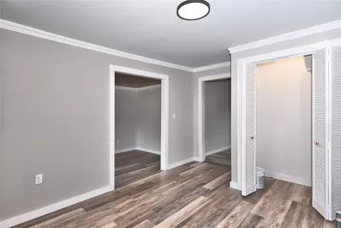 Entry Way - 3527 E 4th St, Tulsa, OK 74112 photo 2 of 2