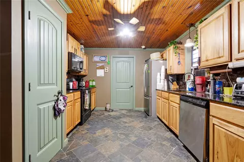 Entry Way - 447098 E 1000 Rd, Gore, OK 74435 photo 1 of 1