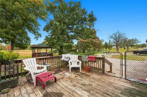 Exterior - 447098 E 1000 Rd, Gore, OK 74435 photo 4 of 14