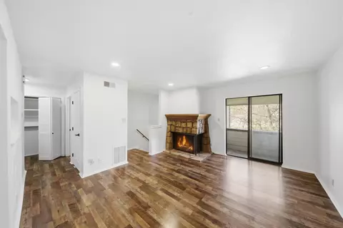 Living - 6364 S 80th East Avenue G, Tulsa, OK 74133 photo 2 of 6