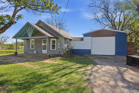 2131 N Edgewood Cir, Cushing, OK 74023