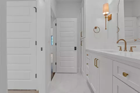 Entry Way - 2457 E 26th Pl, Tulsa, OK 74114 photo 8 of 10
