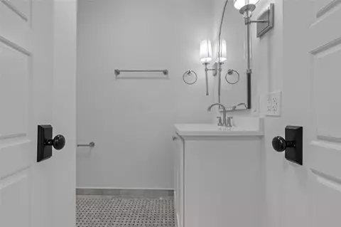 Bath - 2457 E 26th Pl, Tulsa, OK 74114 photo 9 of 10