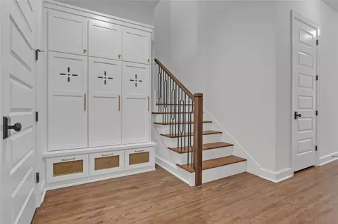 Entry Way - 2457 E 26th Pl, Tulsa, OK 74114 photo 7 of 10