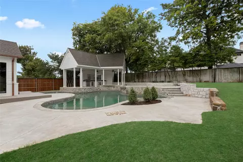 Exterior - 2457 E 26th Pl, Tulsa, OK 74114 photo 4 of 7