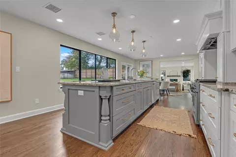 Kitchen - 2457 E 26th Pl, Tulsa, OK 74114 photo 5 of 10