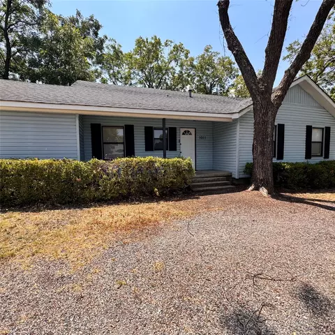 1011 W Taliaferro St, Madill, OK 73446