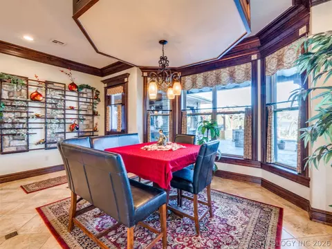 Dining - 414498 E 1170 Rd, Eufaula, OK 74432 photo 2 of 3