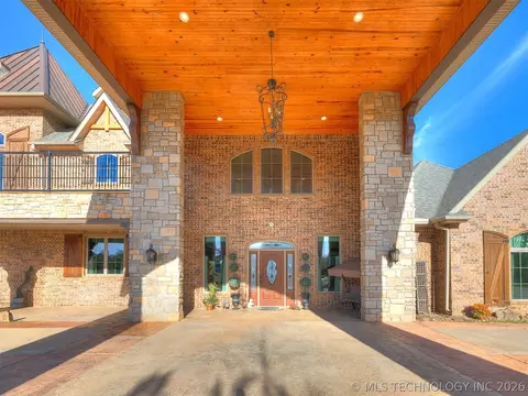 Exterior - 414498 E 1170 Rd, Eufaula, OK 74432 photo 11 of 22