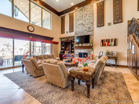 Living - 414498 E 1170 Rd, Eufaula, OK 74432 photo 3 of 9