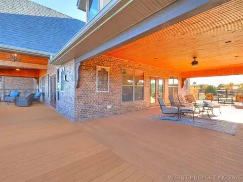 Exterior - 414498 E 1170 Rd, Eufaula, OK 74432 photo 14 of 22