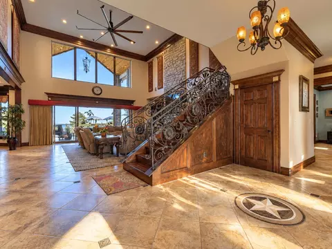 Entry Way - 414498 E 1170 Rd, Eufaula, OK 74432 photo 1 of 3