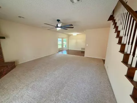 Living - 1527 E 76th St, Tulsa, OK 74136 photo 2 of 6