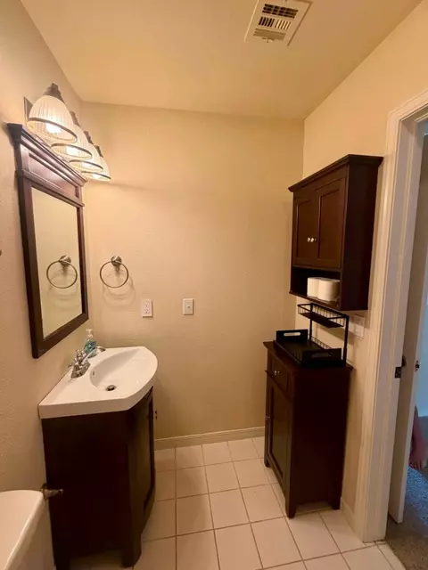 Bath - 1527 E 76th St, Tulsa, OK 74136 photo 1 of 6