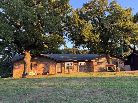55 Falconhead Dr, Burneyville, OK 73430