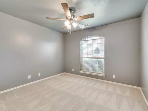 Bedroom - 21677 E 39th Pl, Broken Arrow, OK 74014 photo 4 of 11