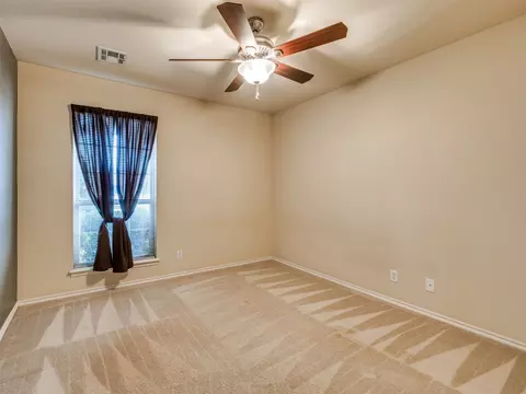 Bedroom - 21677 E 39th Pl, Broken Arrow, OK 74014 photo 6 of 11