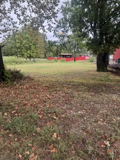106 E Bird St, Madill, OK 73446