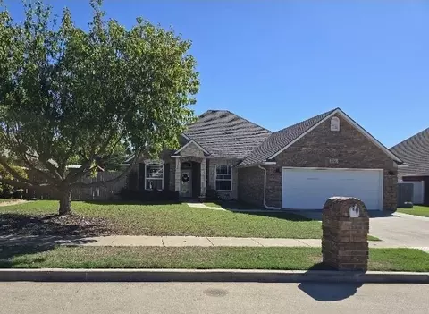 2012 5th Ave, Ardmore, OK 73401