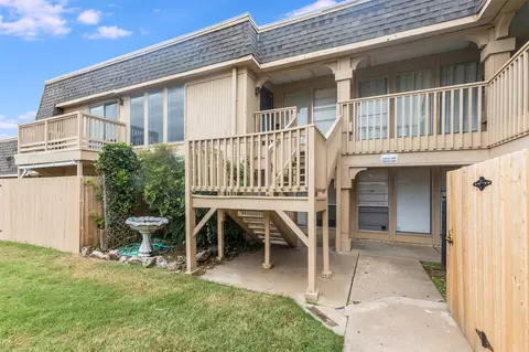 6004 Newport Avenue A-10, Tulsa, OK 74105