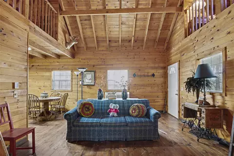 Living - 46420 S 590 Rd, Jay, OK 74346 photo 3 of 6