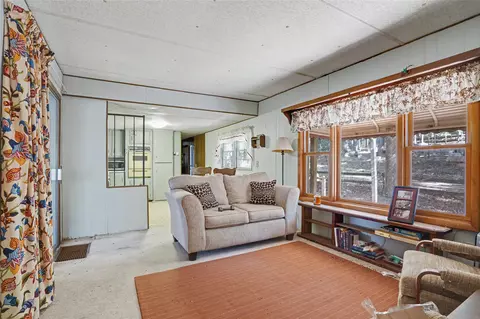 Living - 46420 S 590 Rd, Jay, OK 74346 photo 5 of 6