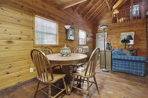 Dining - 46420 S 590 Rd, Jay, OK 74346 photo 3 of 5