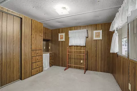 Bedroom - 46420 S 590 Rd, Jay, OK 74346 photo 4 of 7