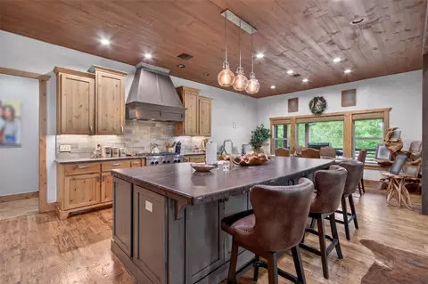 Kitchen - 116 Eagleview, Pryor, OK 74361 photo 5 of 7