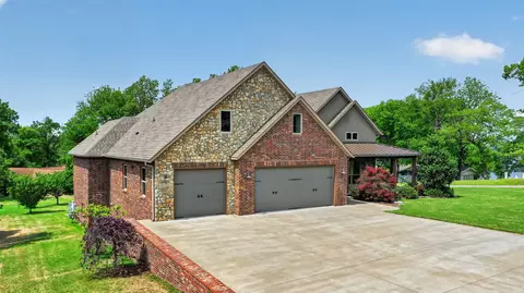Exterior - 116 Eagleview, Pryor, OK 74361 photo 3 of 15