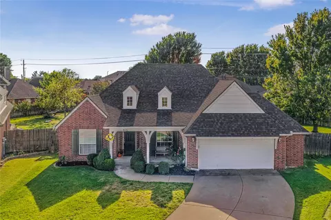 915 W Indianapolis Pl N, Broken Arrow, OK 74012