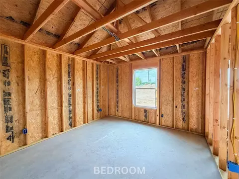 Bedroom - 18010 S Vaughn Rd, Hulbert, OK 74441 photo 1 of 8