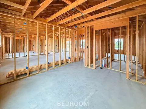 Bedroom - 18010 S Vaughn Rd, Hulbert, OK 74441 photo 2 of 8