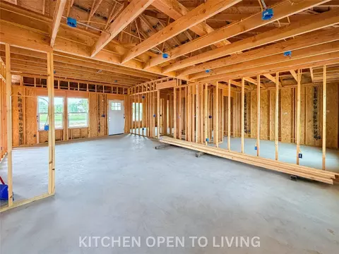 Kitchen - 18010 S Vaughn Rd, Hulbert, OK 74441 photo 3 of 3
