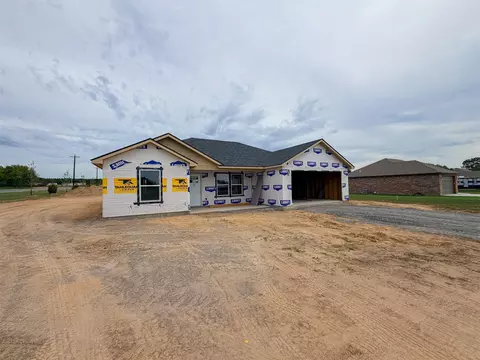 Exterior - 18010 S Vaughn Rd, Hulbert, OK 74441 photo 2 of 7