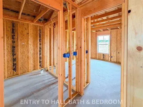 Entry Way - 18010 S Vaughn Rd, Hulbert, OK 74441 photo 1 of 2