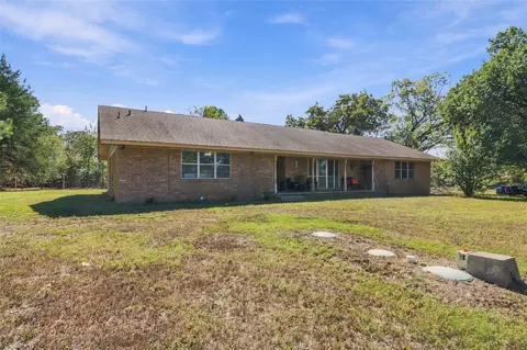 Exterior - 372099 E 1000 Rd, Castle, OK 74833 photo 3 of 12