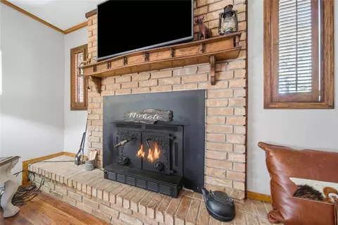 Living - 372099 E 1000 Rd, Castle, OK 74833 photo 2 of 2