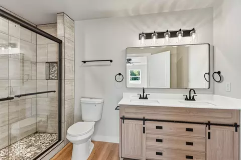 Bath - 514 Webb, Ada, OK 74820 photo 1 of 6