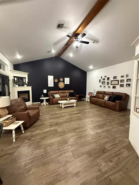 Living - 1201 Walker Cir, Ada, OK 74820 photo 2 of 3