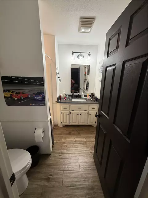 Bath - 1201 Walker Cir, Ada, OK 74820 photo 3 of 4