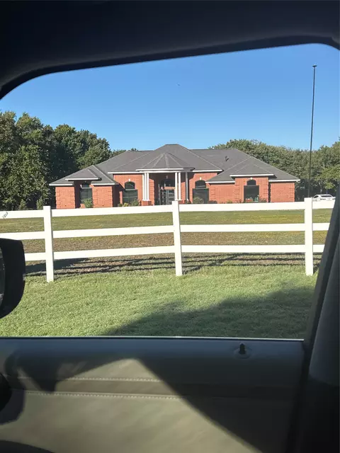 Exterior - 1201 Walker Cir, Ada, OK 74820 photo 3 of 5